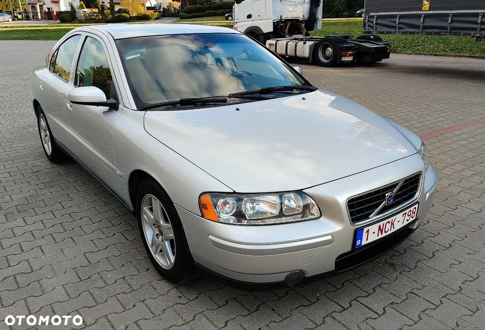 Volvo S60 D5 Kinetic - 1