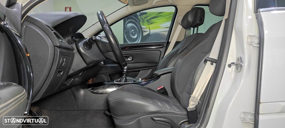 Renault Laguna Break - 17