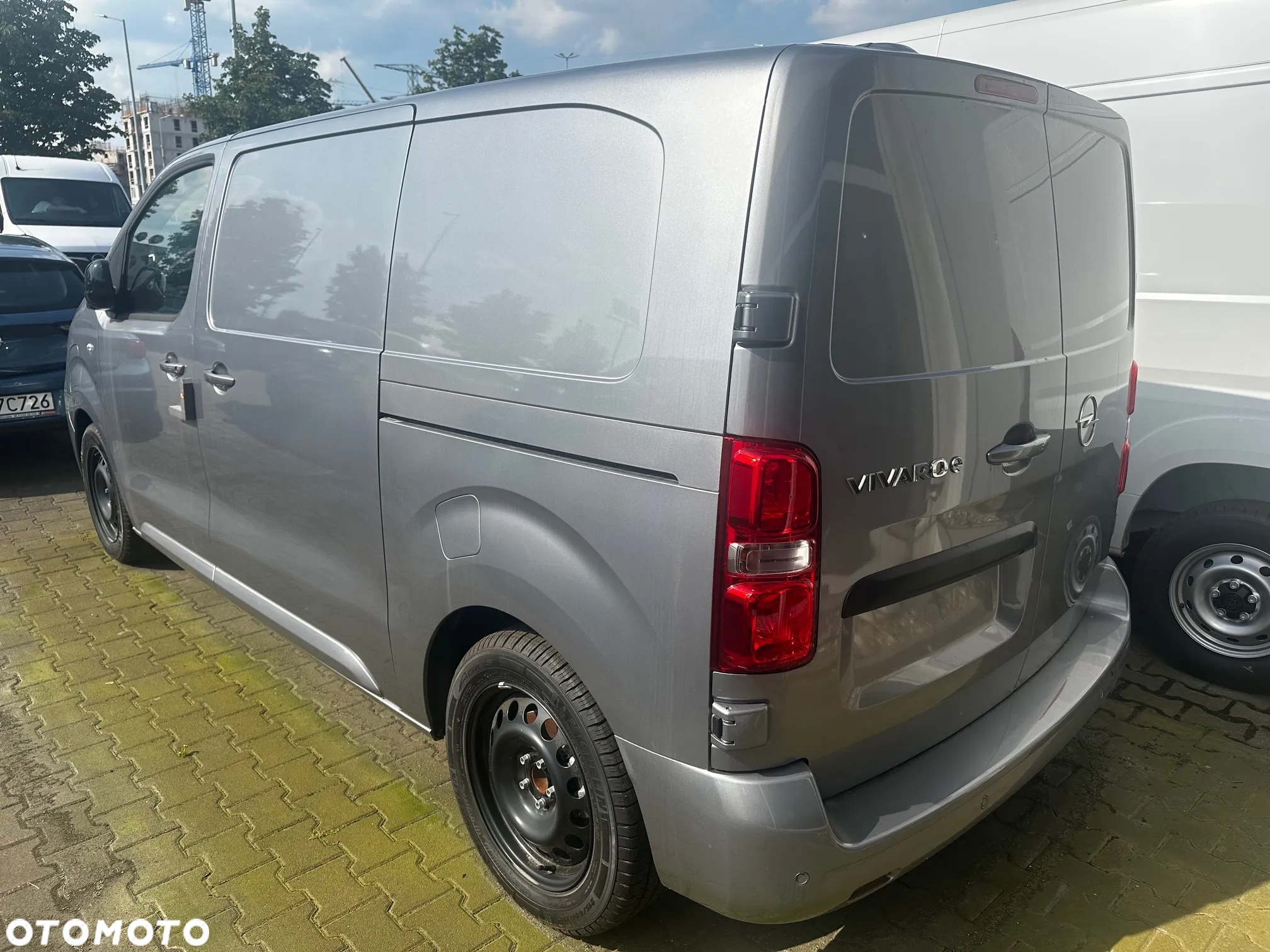 Opel Nowy Vivaro Electric Furgon Long 136 KM akumulator 75 kWh - 3