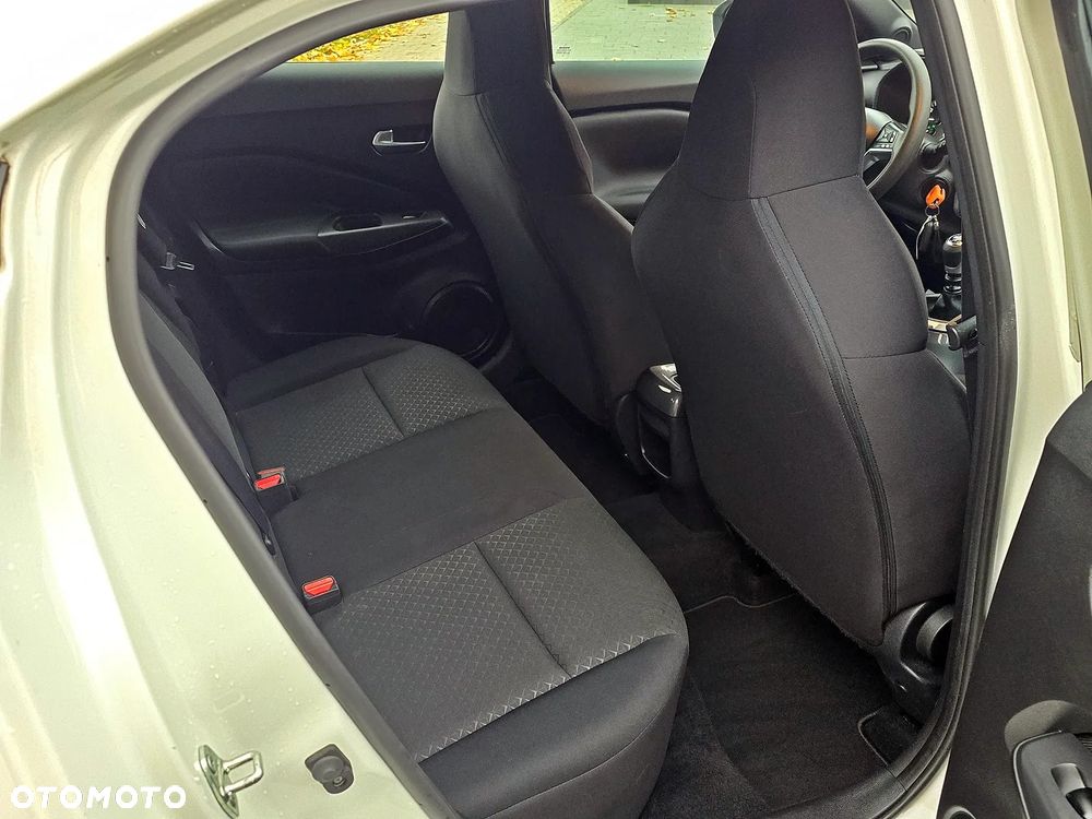 Nissan Juke 1.0 DIG-T N-Connecta - 16
