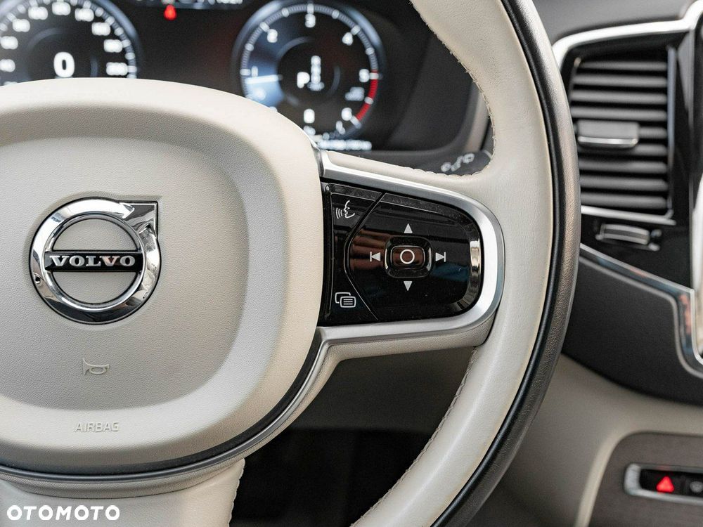 Volvo XC 90 B5 D AWD Inscription 7os - 17