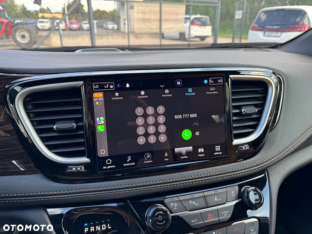 Chrysler Pacifica - 37
