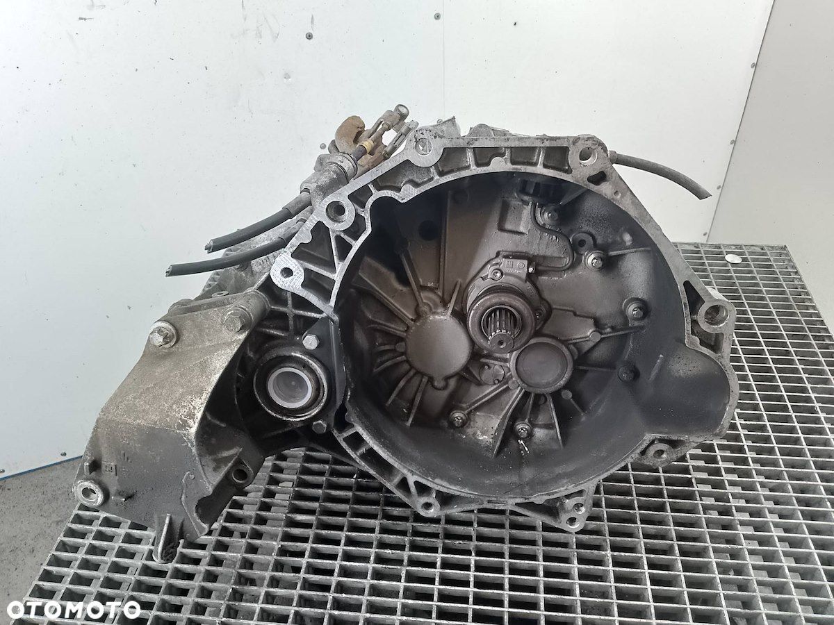 SKRZYNIA BIEGÓW MANUALNA FIAT CROMA 2005- 2.2 MPI 16V BENZYNA KOMBI F23 - 1