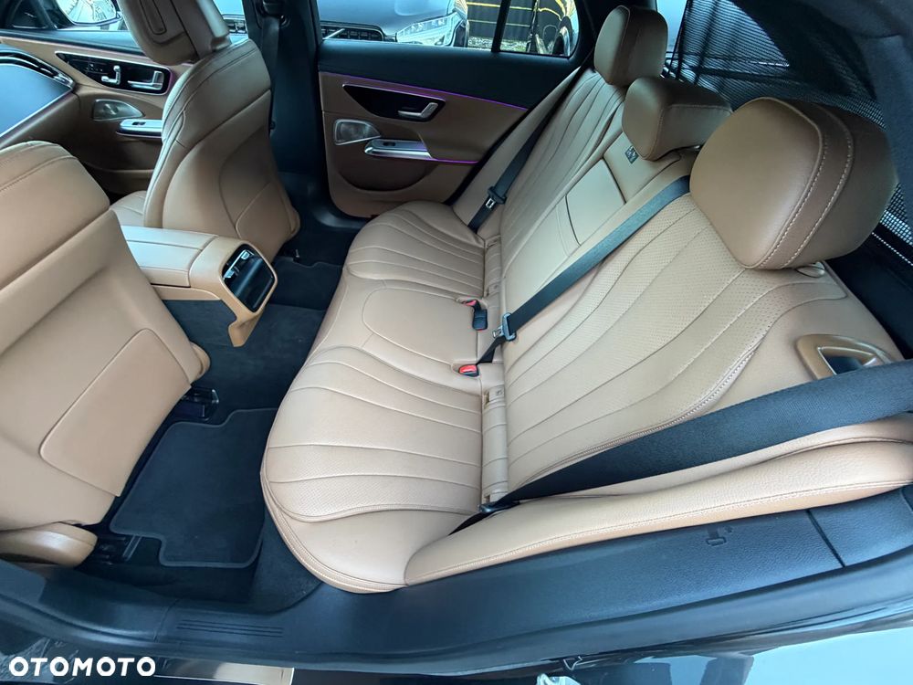 Mercedes-Benz Klasa E 300 de PHEV 4-Matic Avantgarde 9G-Tronic - 31