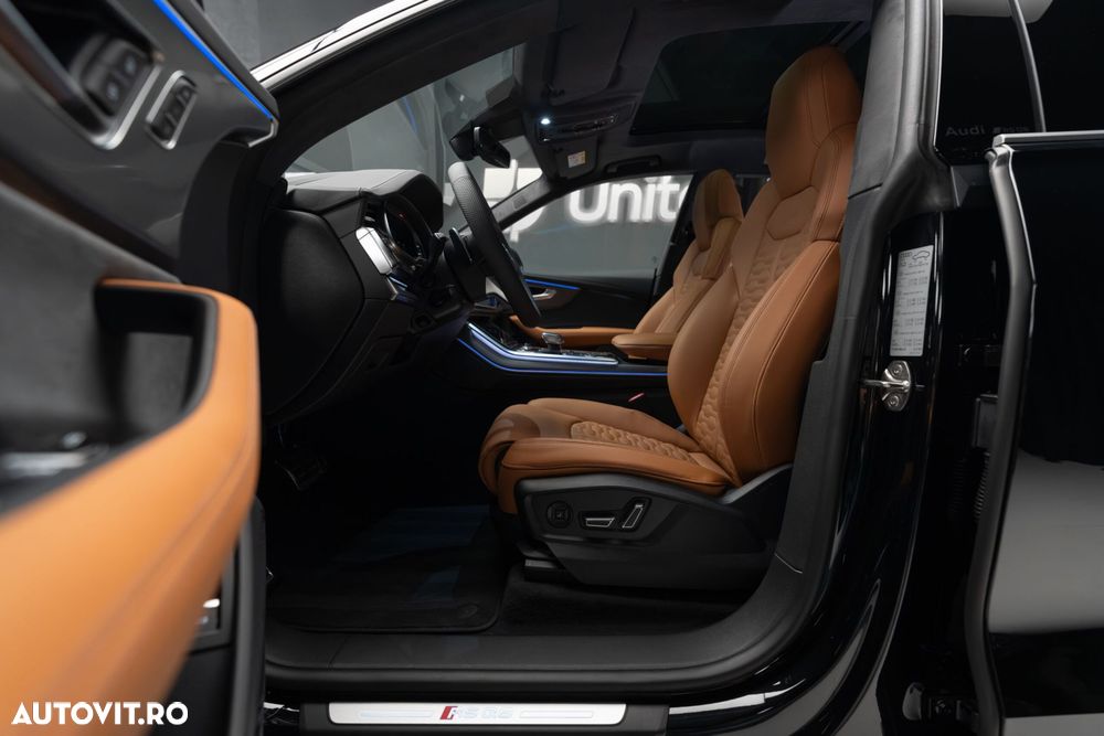 Audi RS Q8 - 25
