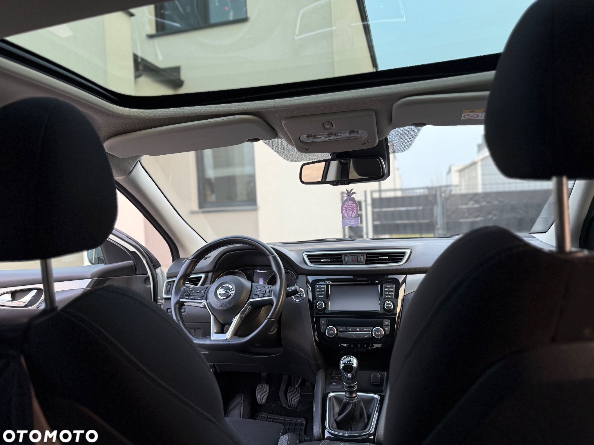 Nissan Qashqai 1.5 dCi N-Connecta - 12
