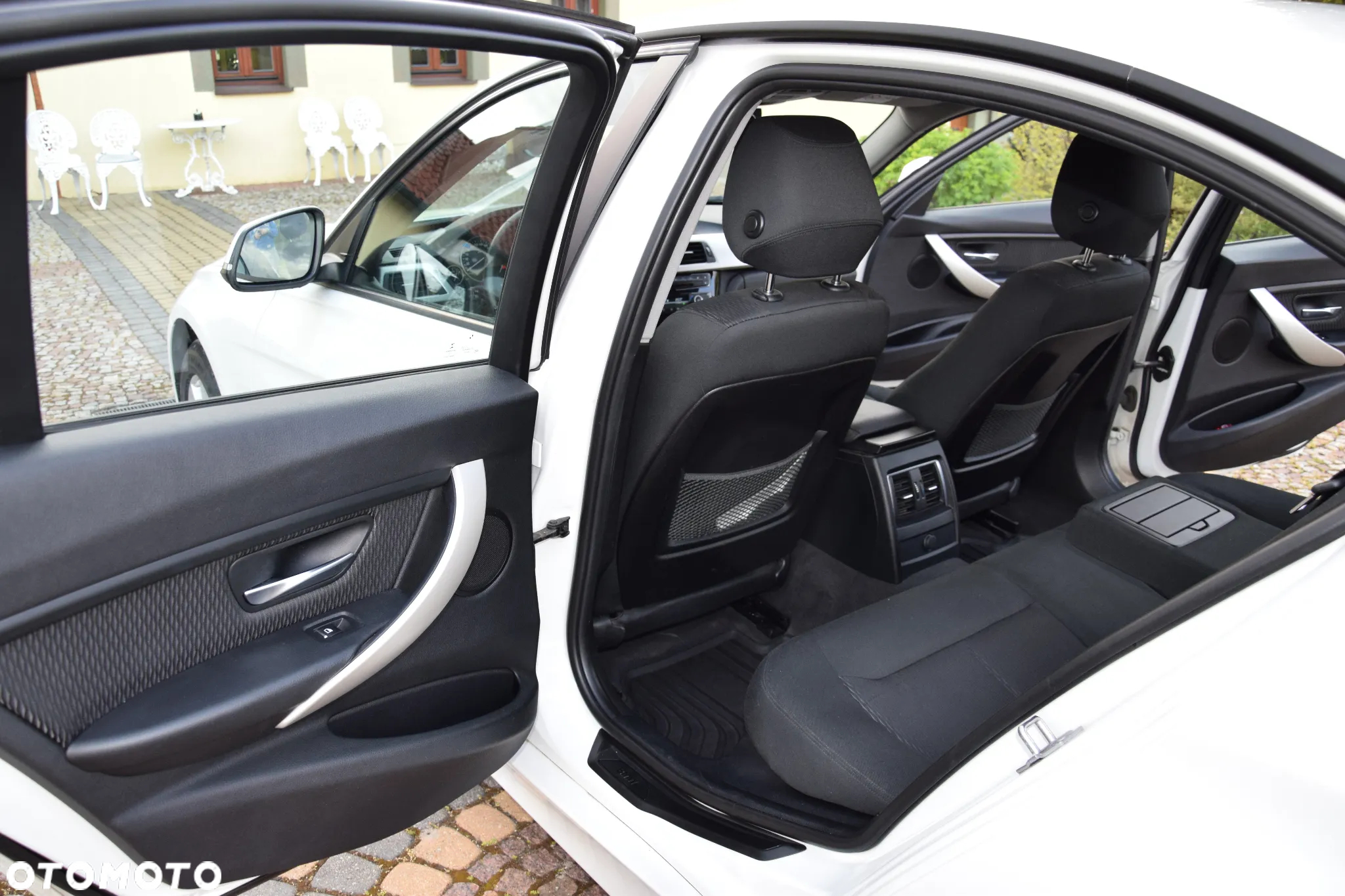 BMW Seria 3 316d - 12