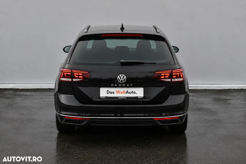 Volkswagen Passat 2.0 TDI DSG Comfortline - 11