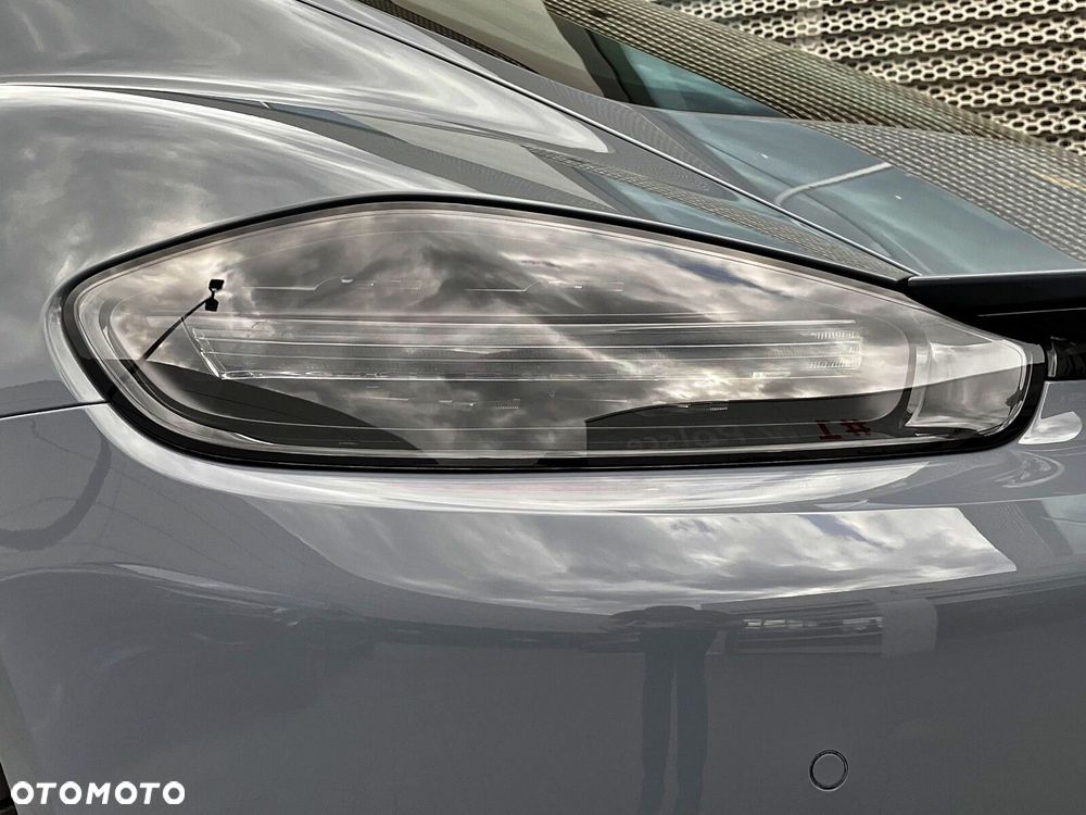 Porsche 718 Cayman - 10