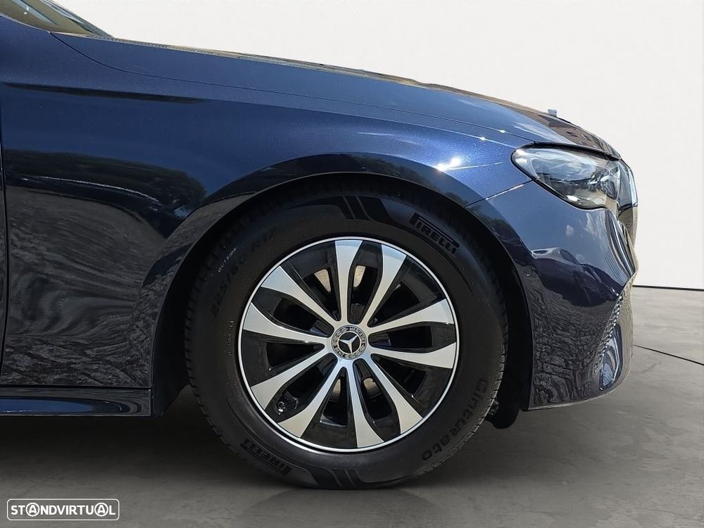 Mercedes-Benz E 220 2024 photo 5