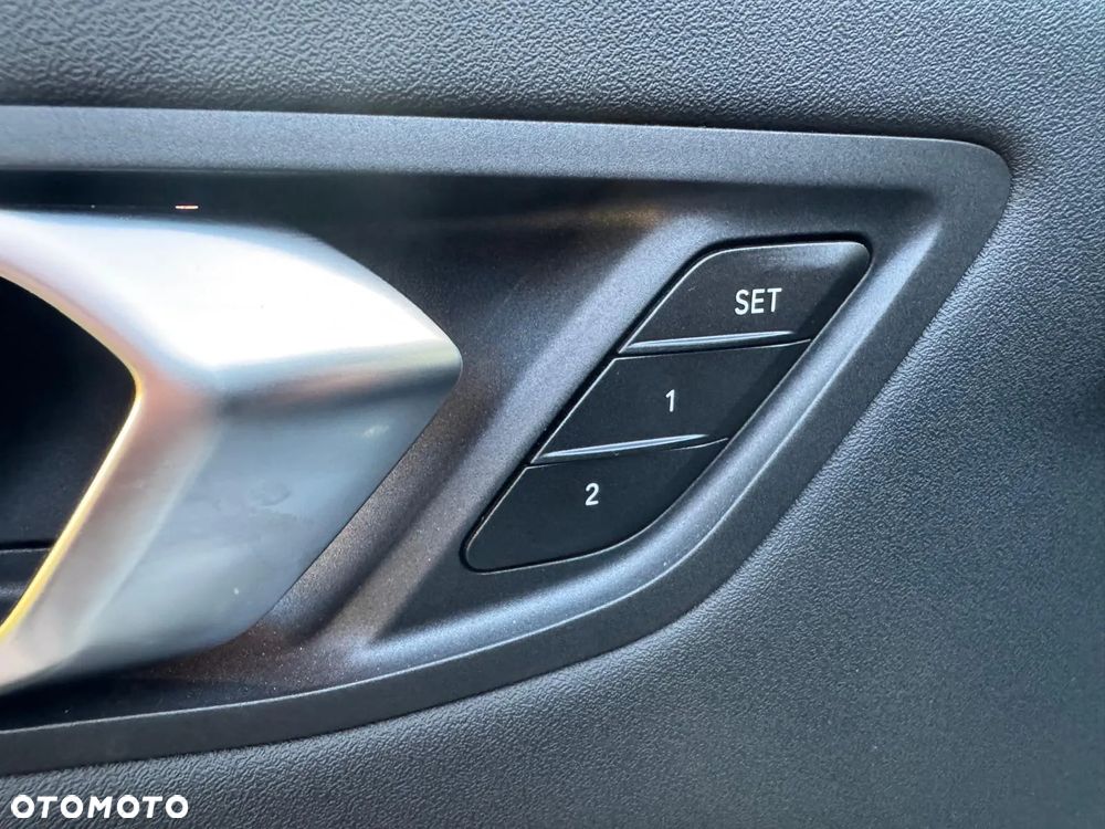 BMW Seria 1 120d M Sport Sport - 26