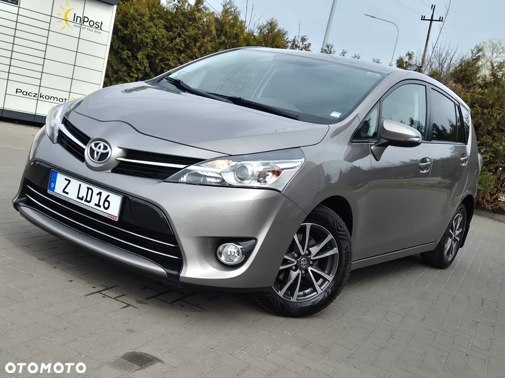 Toyota Verso 1.6 D-4D Prestige - 2