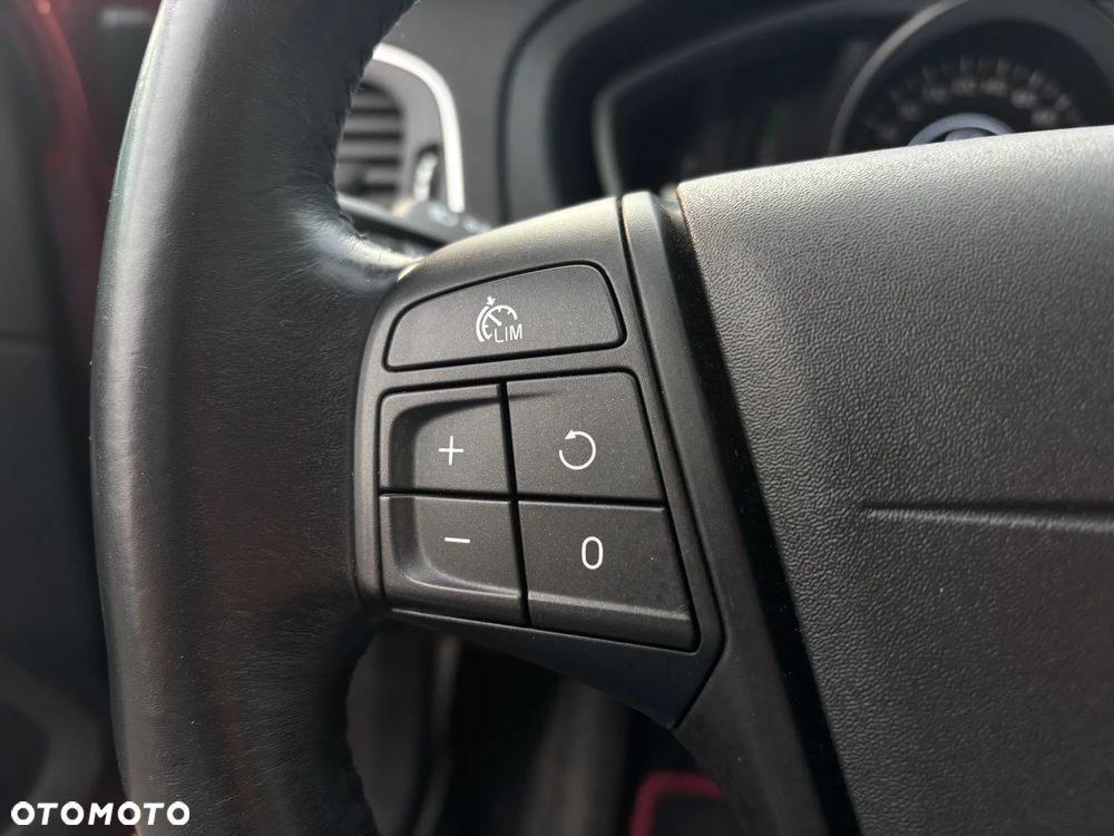 Volvo V40 T3 Kinetic - 18