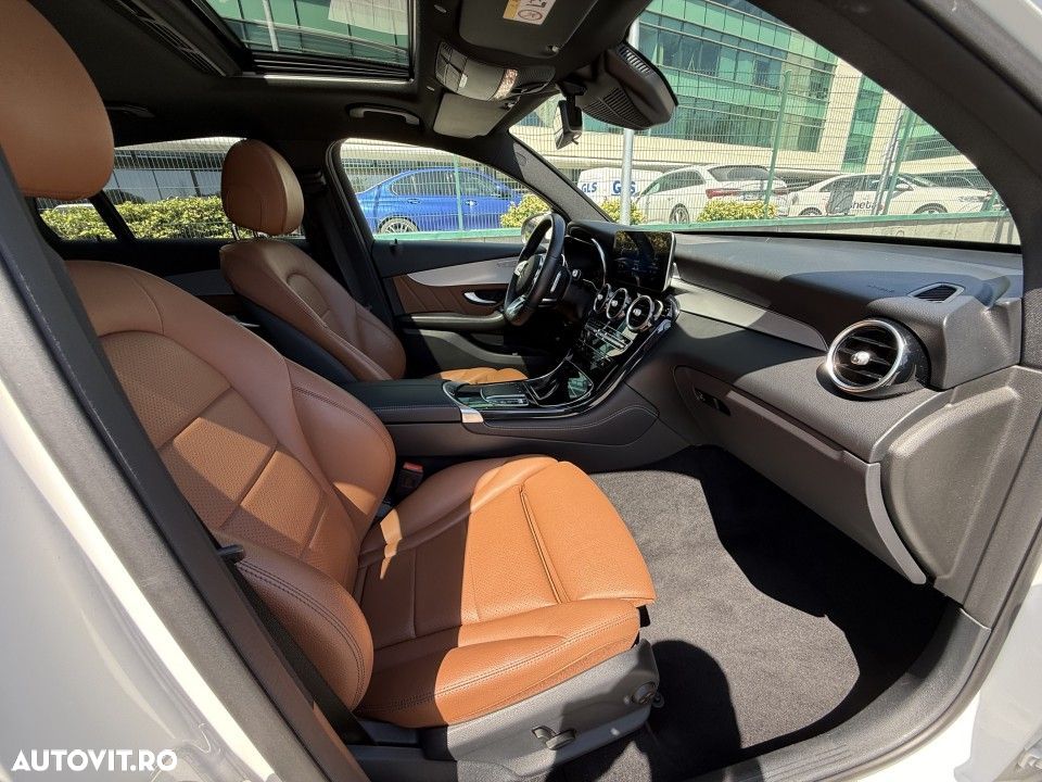 Mercedes-Benz GLC Coupe 300 d 4MATIC - 18