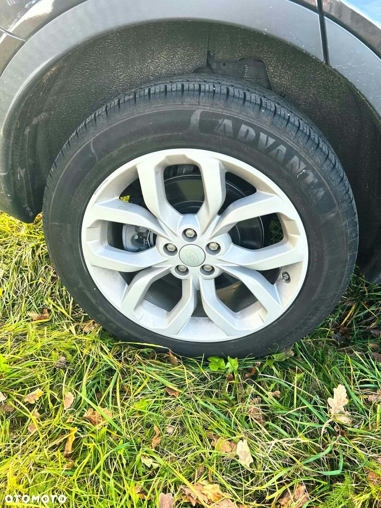 Land Rover Discovery Sport - 10