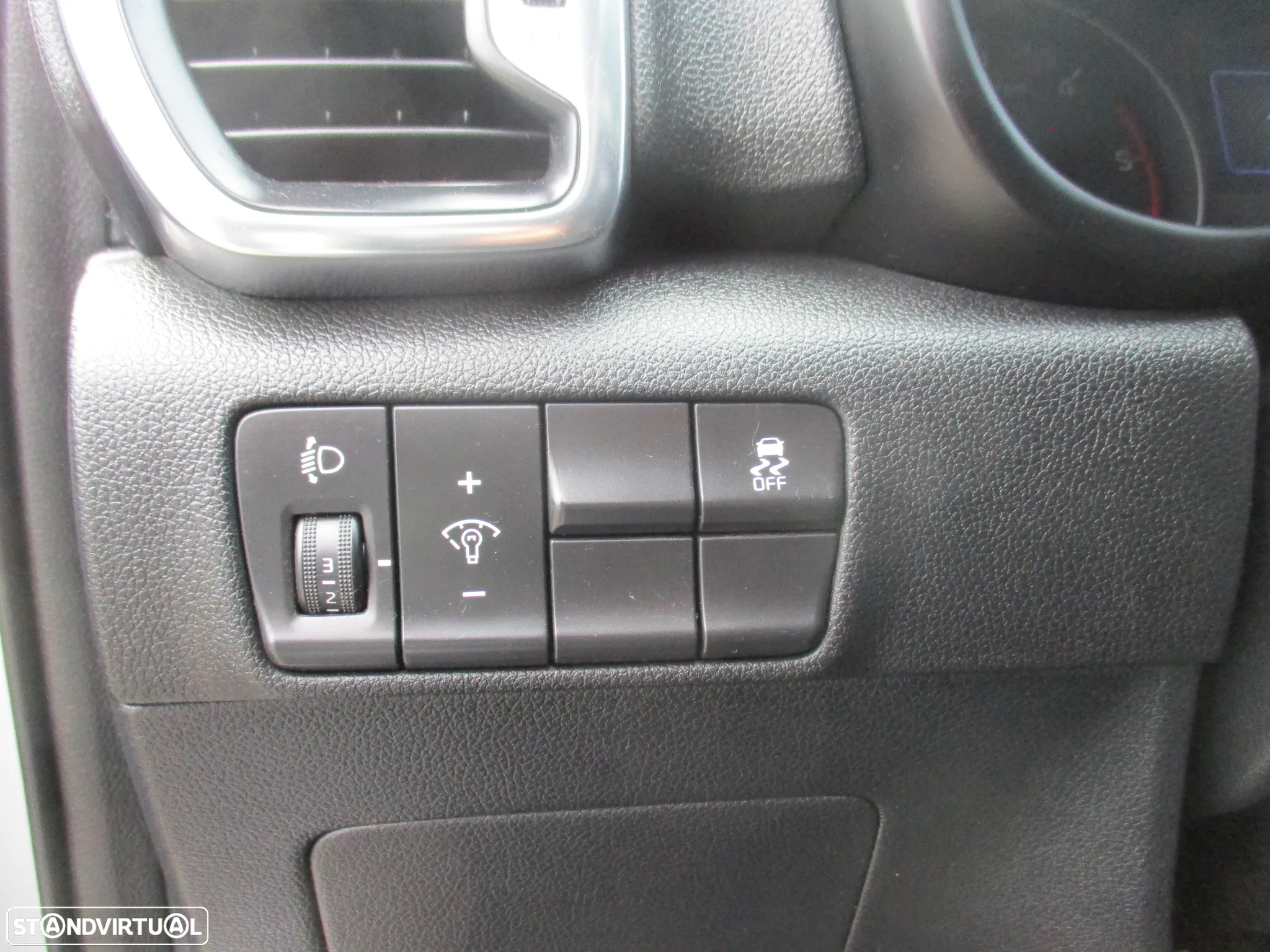 Kia Sportage 1.7 CRDi ISG LX - 14