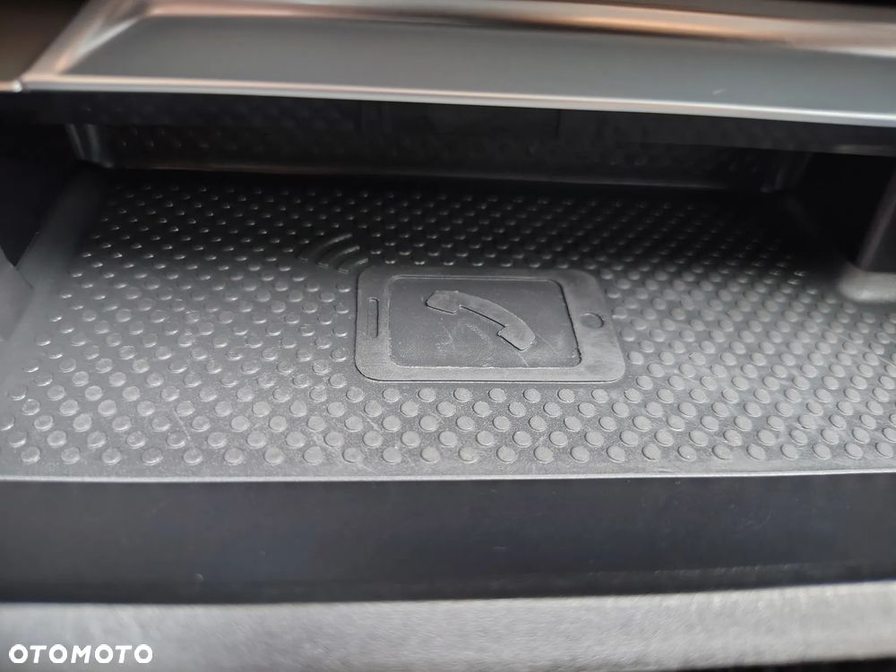 Volkswagen Passat 2.0 TDI BMT Highline - 30
