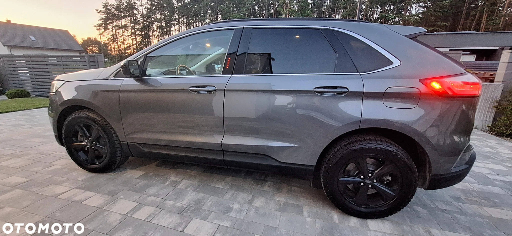 Ford Edge - 10