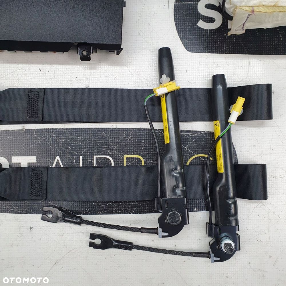 FIAT 500E PRZED LIFTEM ELEKTRYK DESKA ROZDZIELCZA KONSOLA KOKPIT PULPIT PODUSZKI AIRBAG AIR BAG PASY KIT SET - 10