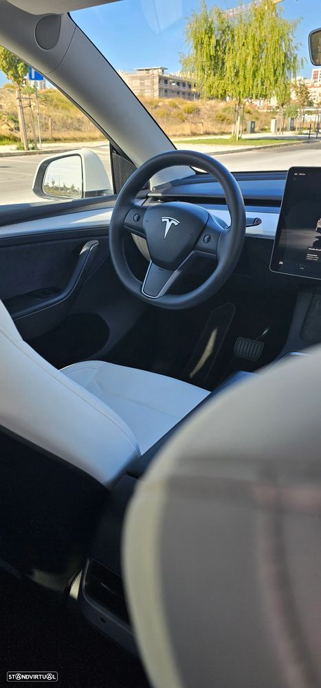 Tesla Model Y Long Range Tração Integral - 19