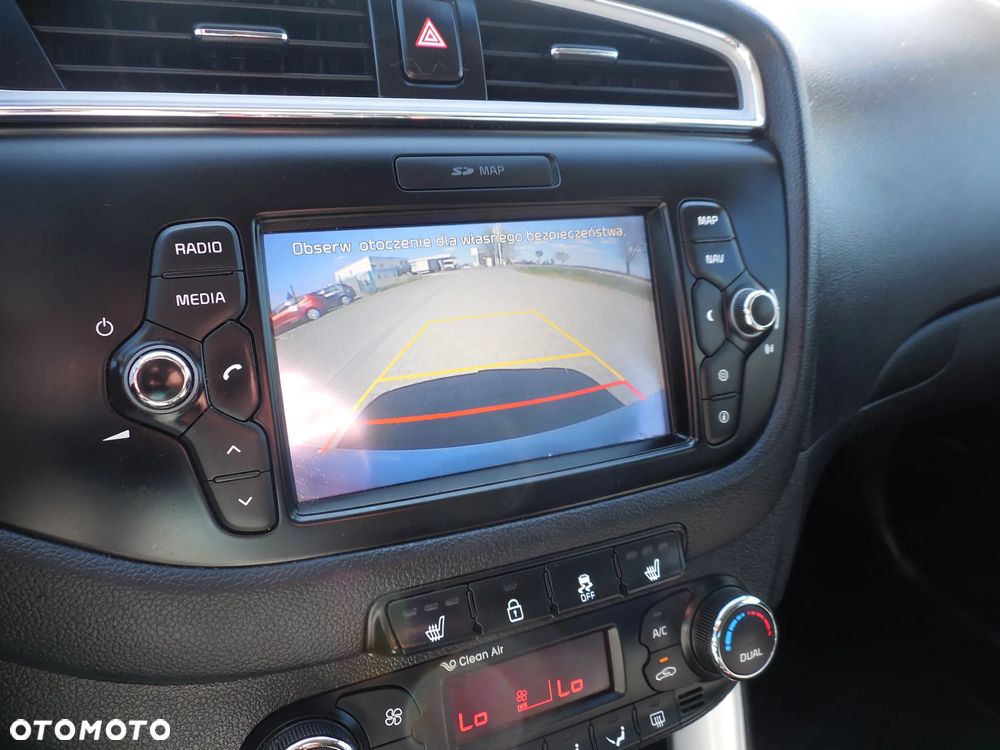Kia Ceed 1.6 CRDi 136 ISG Dream Team Edition - 25