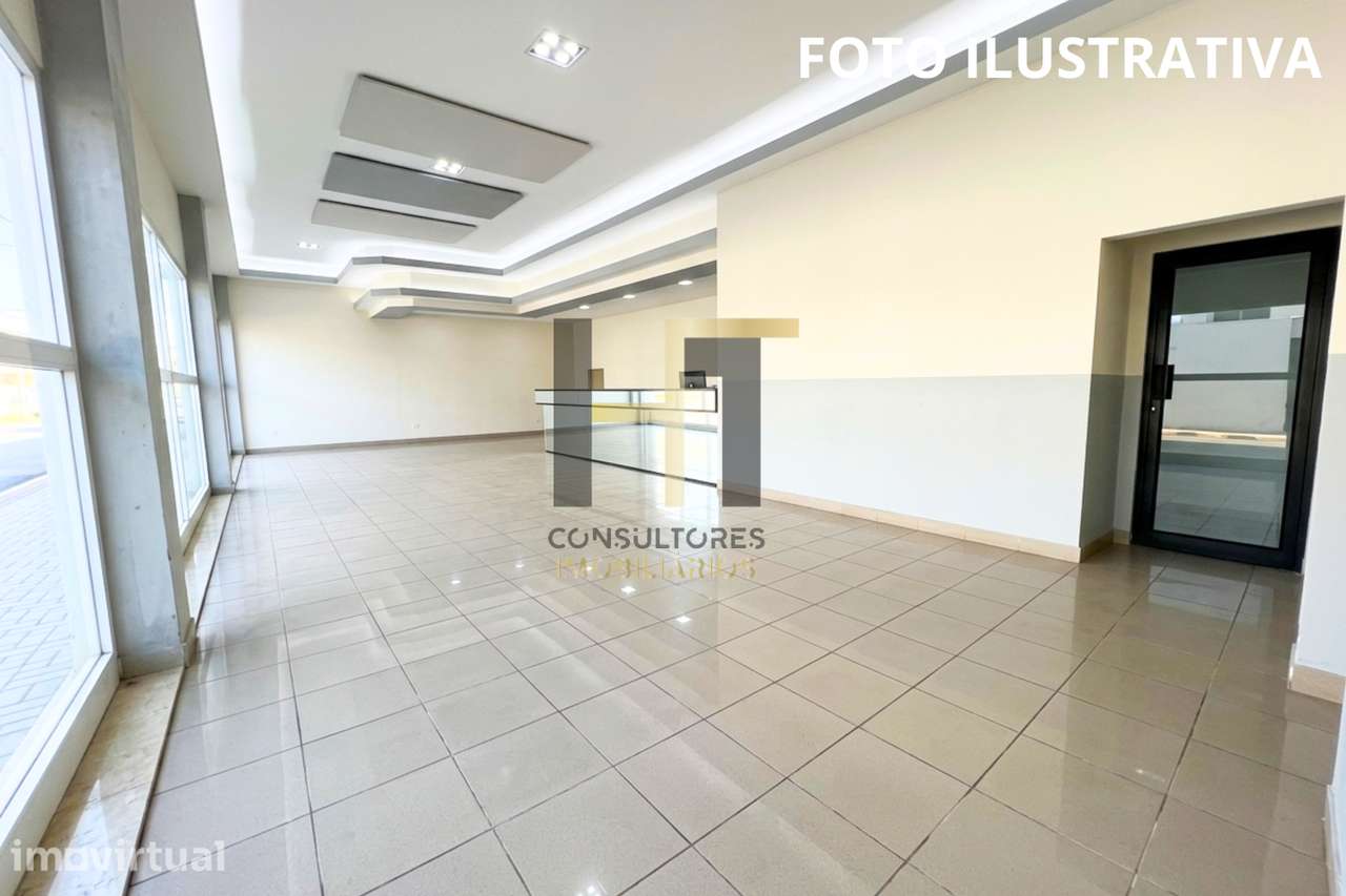 Loja para Arrendamento no Centro da Maia | 101 m² com Excelente Visib - Grande imagem: 2/15