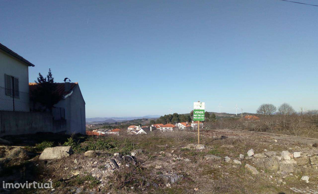 Lote Urbano em Penedono - Grande imagem: 2/5