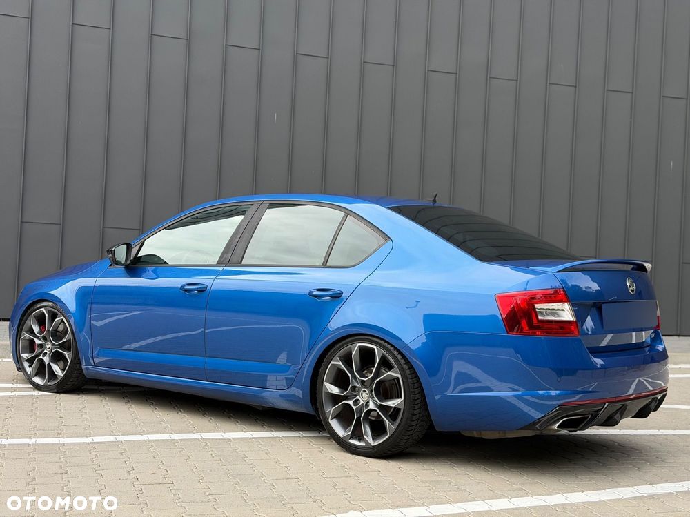Skoda Octavia 2.0 TDI DSG RS - 10