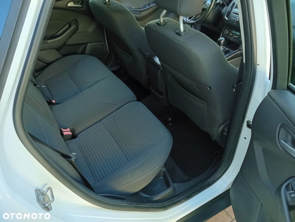 Ford Focus 1.6 TDCi DPF Start-Stopp-System SYNC Edition - 18