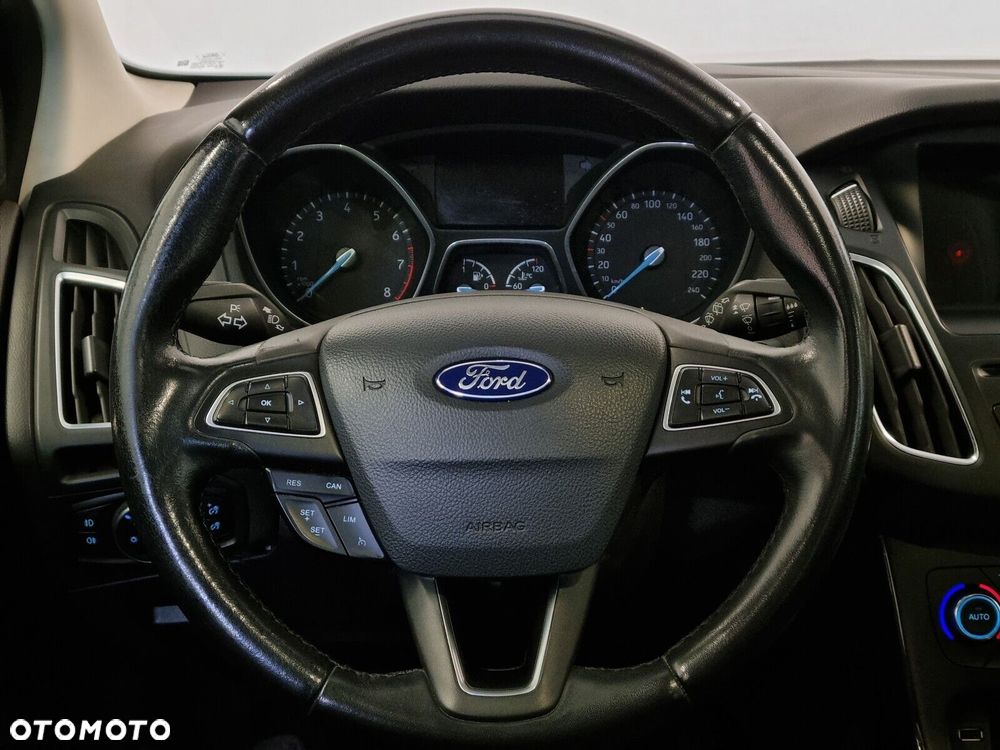 Ford Focus 1.6 Trend - 12