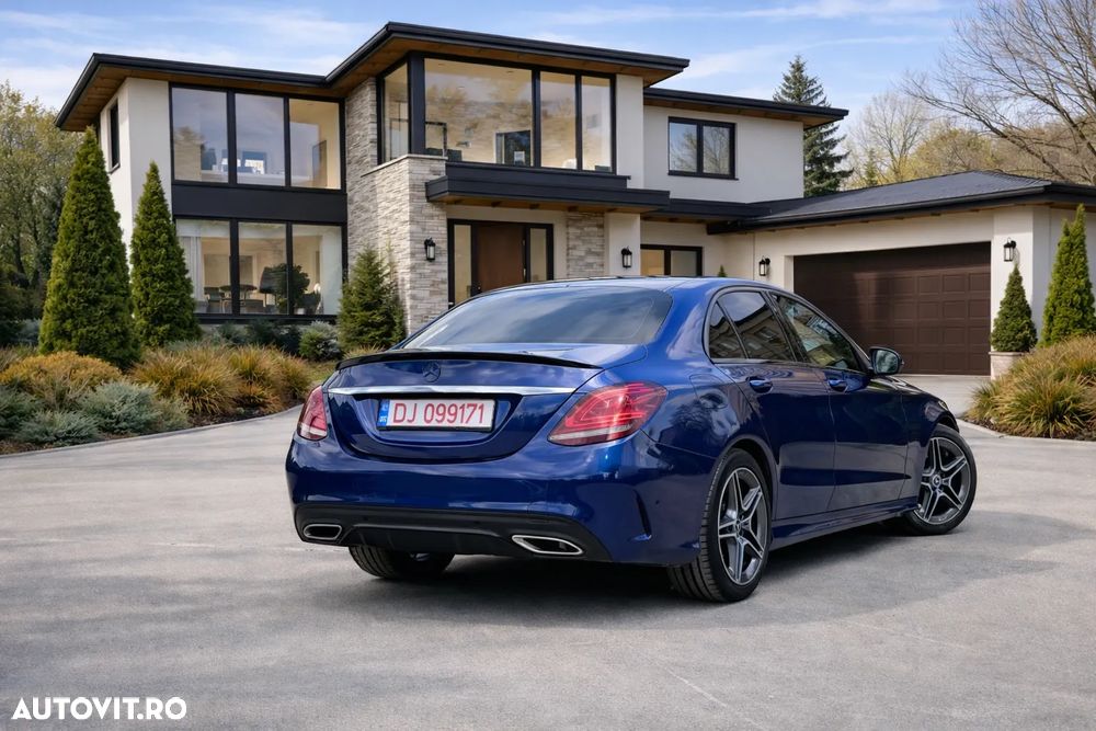 Mercedes-Benz C 300 9G-TRONIC AMG Line - 4