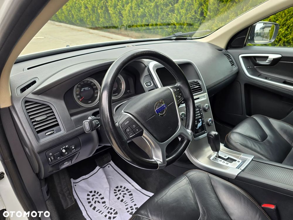 Volvo XC 60 D3 Momentum - 14
