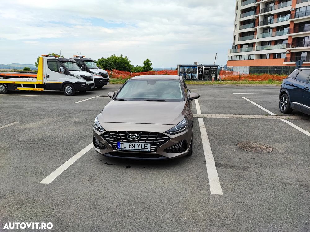 Hyundai i30 1.5 T-GDI 160CP MHEV 5DR M/T Highway - 6