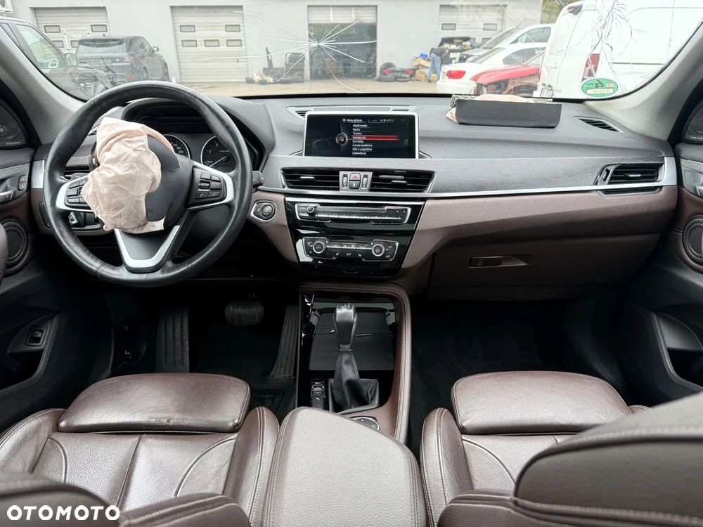 BMW X1 xDrive20d Sport Line - 9