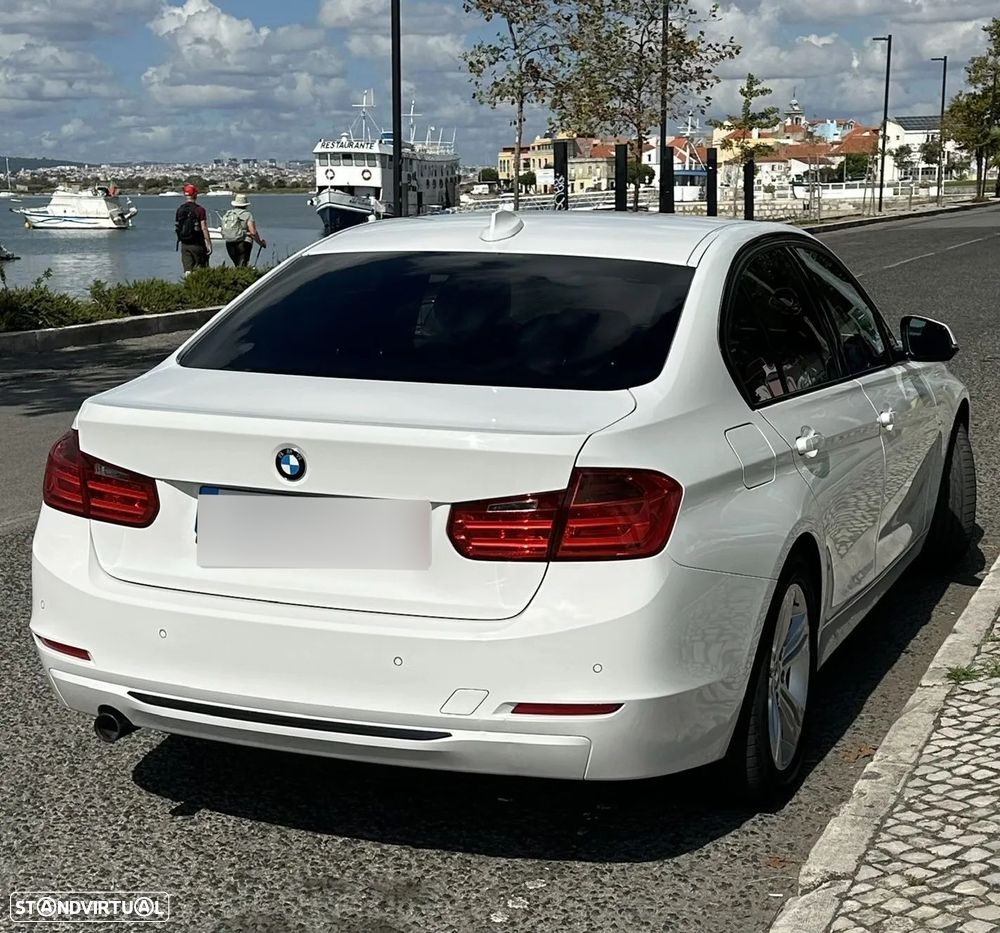 BMW 318 d Auto Line Sport foto 3