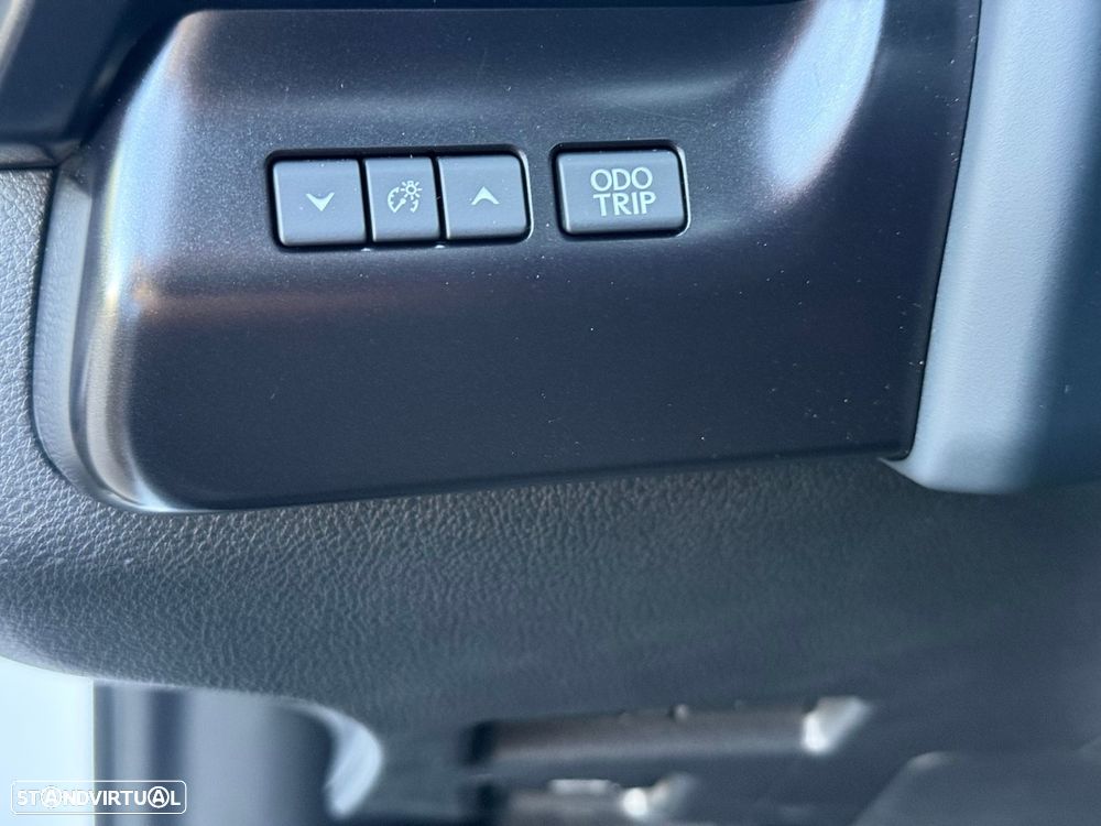 Lexus UX 250h F Sport - 36