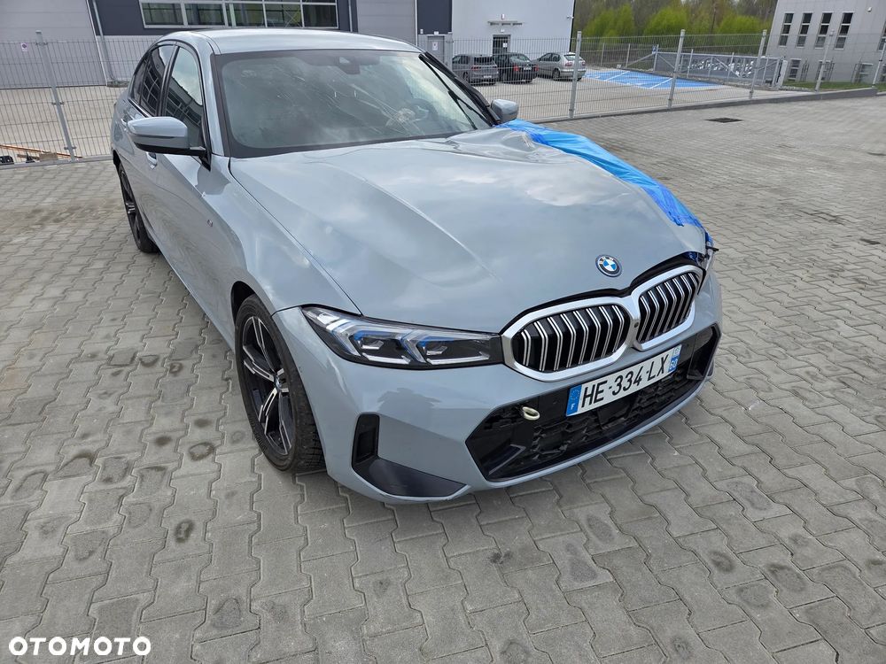 BMW Seria 3 330e xDrive M Sport - 2