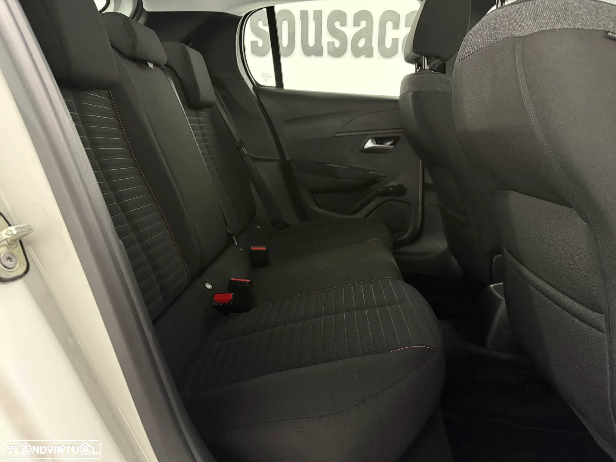 Peugeot 208 1.2 PureTech Active - 15