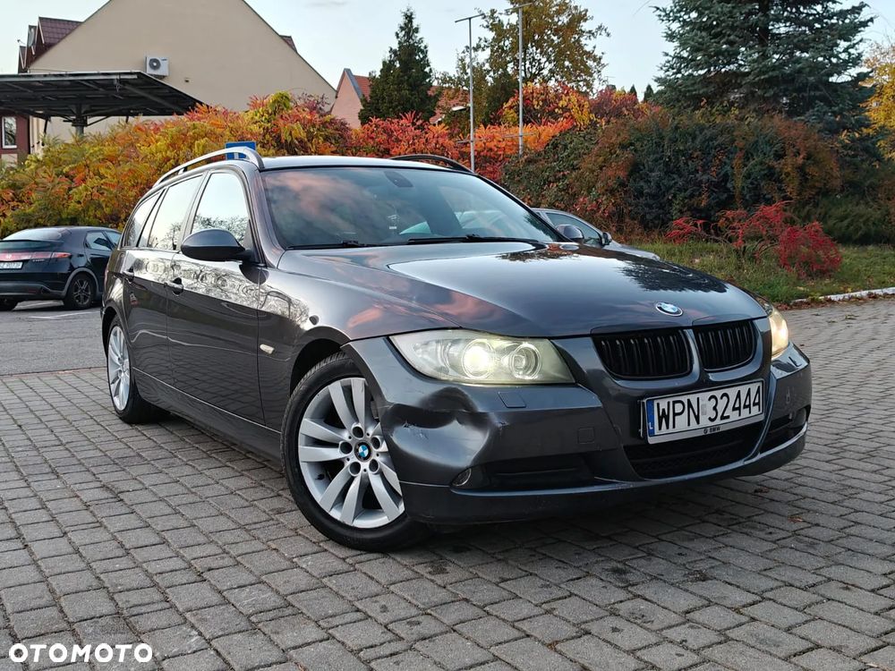 BMW Seria 3 320i - 29