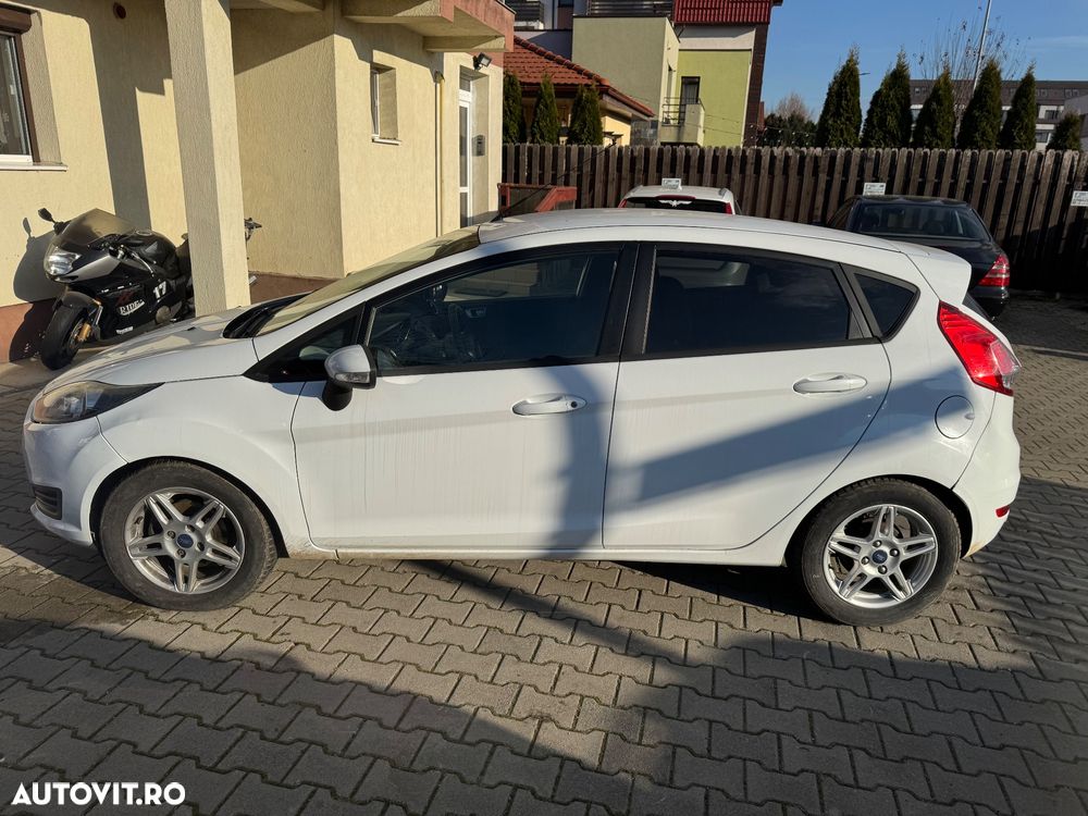 Ford Fiesta 1.6 TDCI Start-Stop ECOnetic Trend - 5