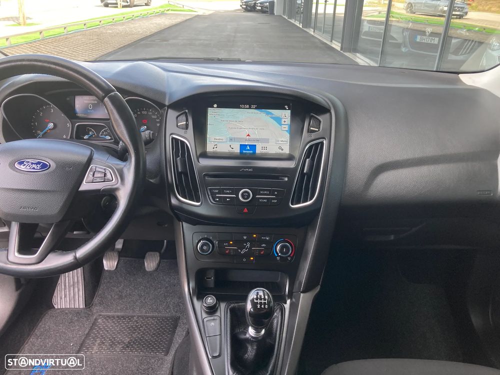 Ford Focus SW 1.5 EcoBlue S&S TITANIUM - 19