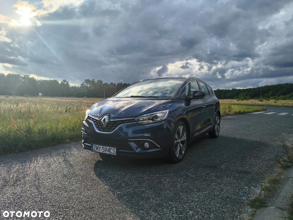 Renault Scenic - 1