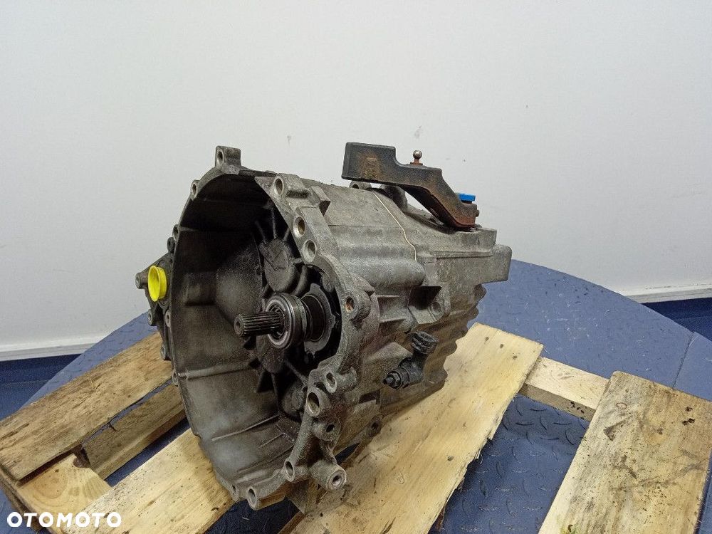 VOLVO S40 V50 C30 C70 II 2.4 170KM SKRZYNIA BIEGÓW MANUALNA 5B M56H - 2