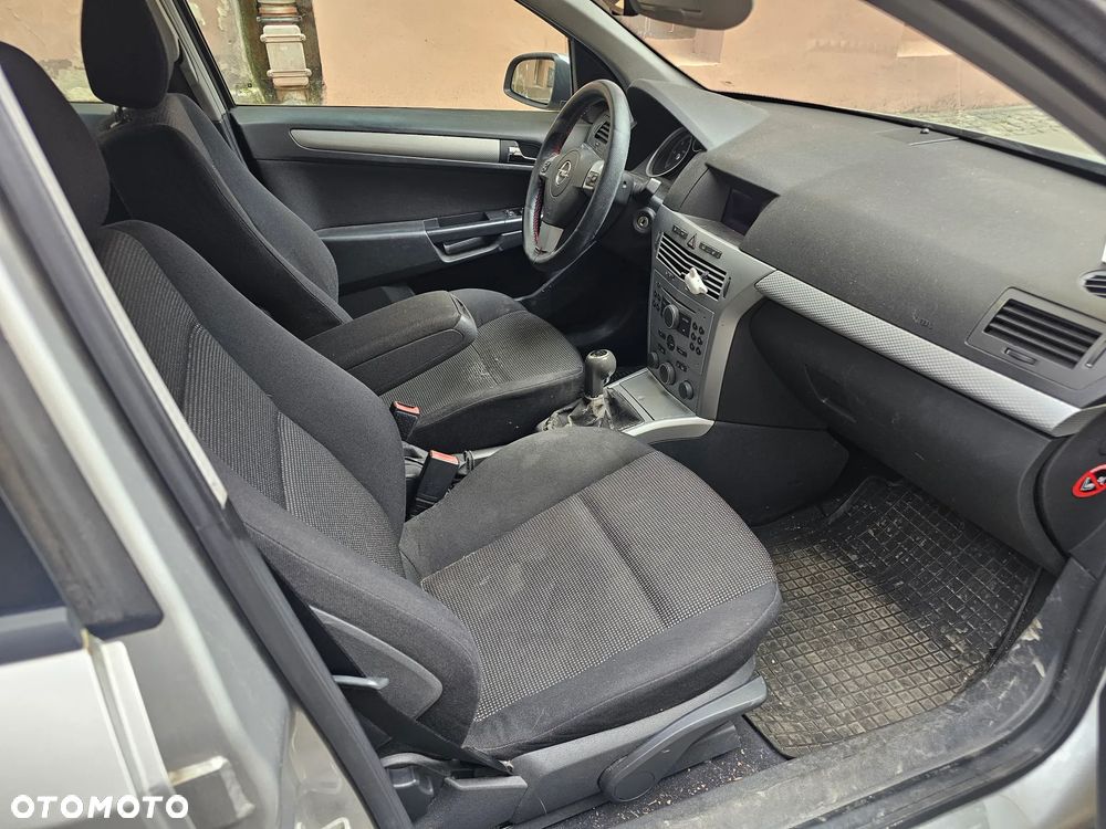 Opel Astra - 4