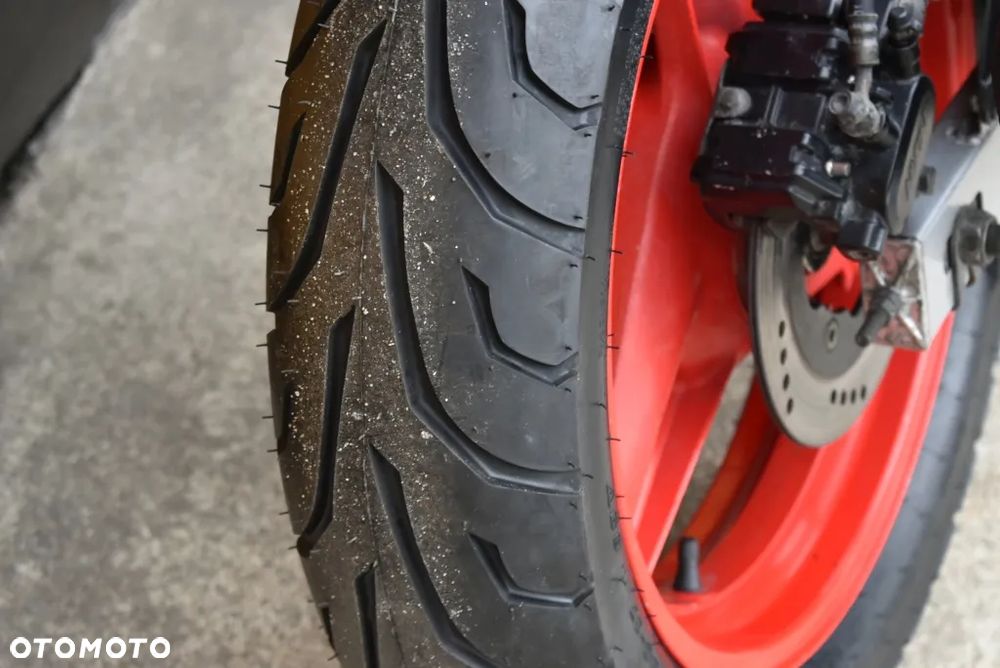 Honda CBR - 33
