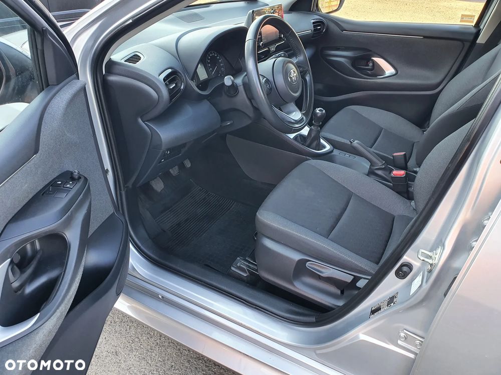 Toyota Yaris - 14