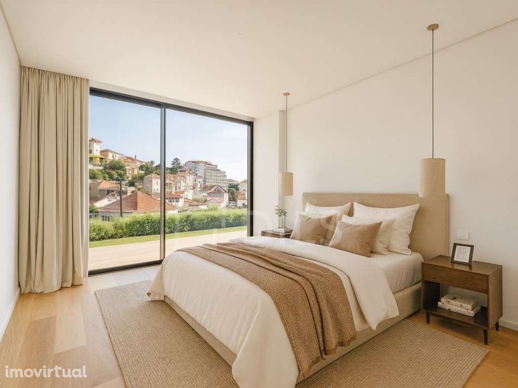 Apartamento T4 com piscina e jardim privativo, no Estoril - Grande imagem: 5/54