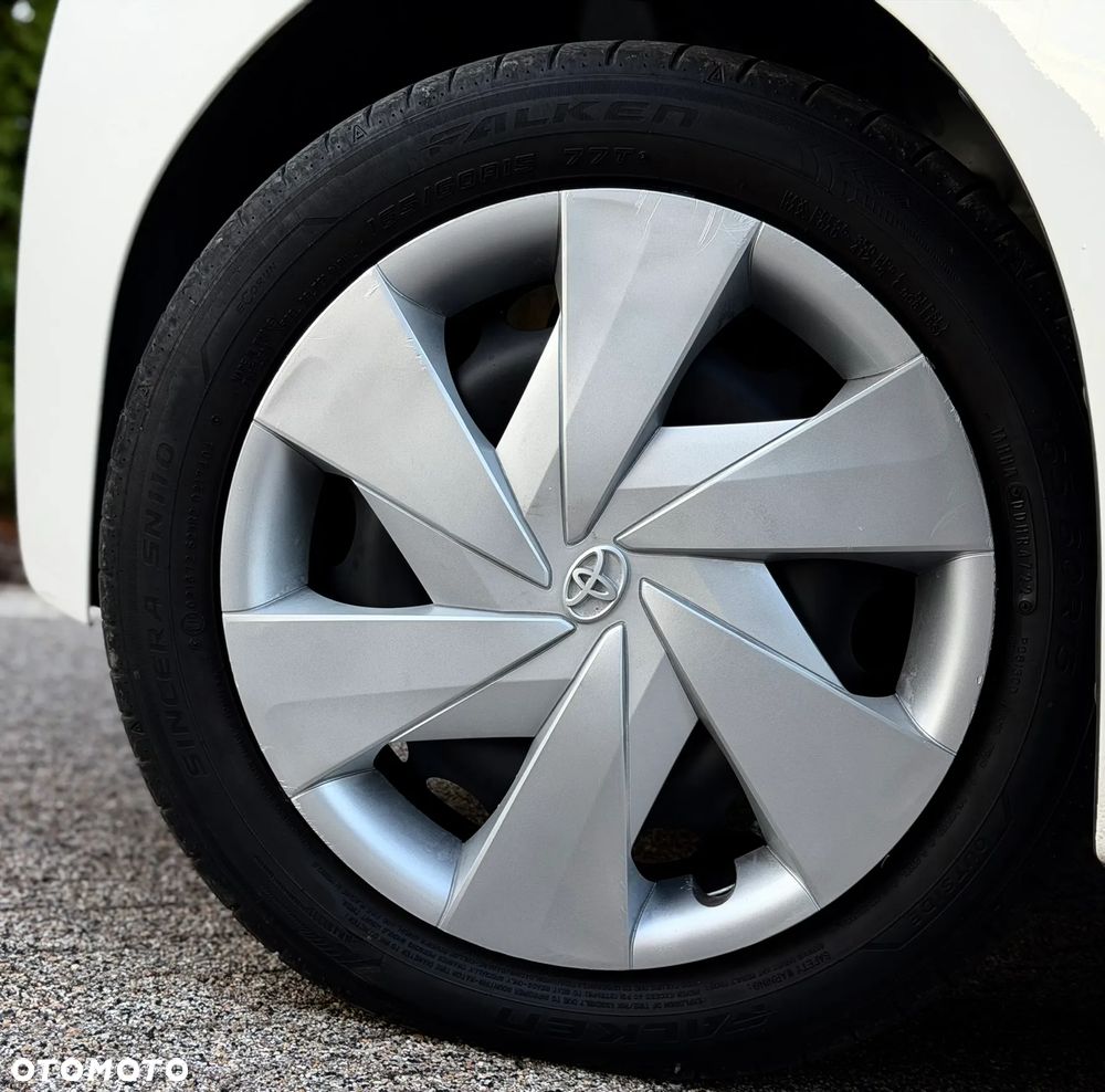 Toyota Aygo x-clusiv - 32