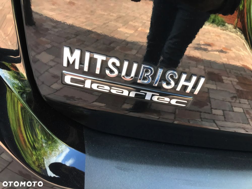Mitsubishi Outlander 2.2 DI-D 4WD Diamant Edition - 31