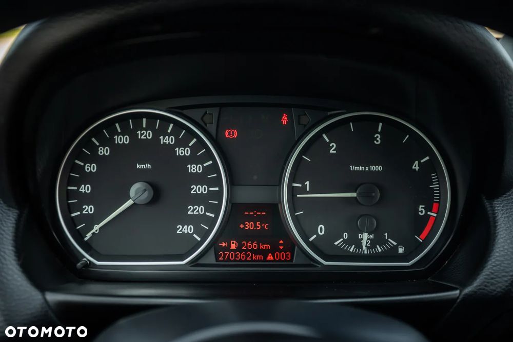 BMW Seria 1 118d - 23